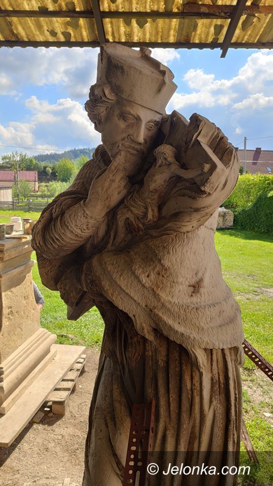 Kamienna Góra: Renowacja figury św. Jana Nepomucena