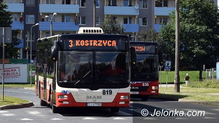 Jelenia Góra: Autobus jak konserwa