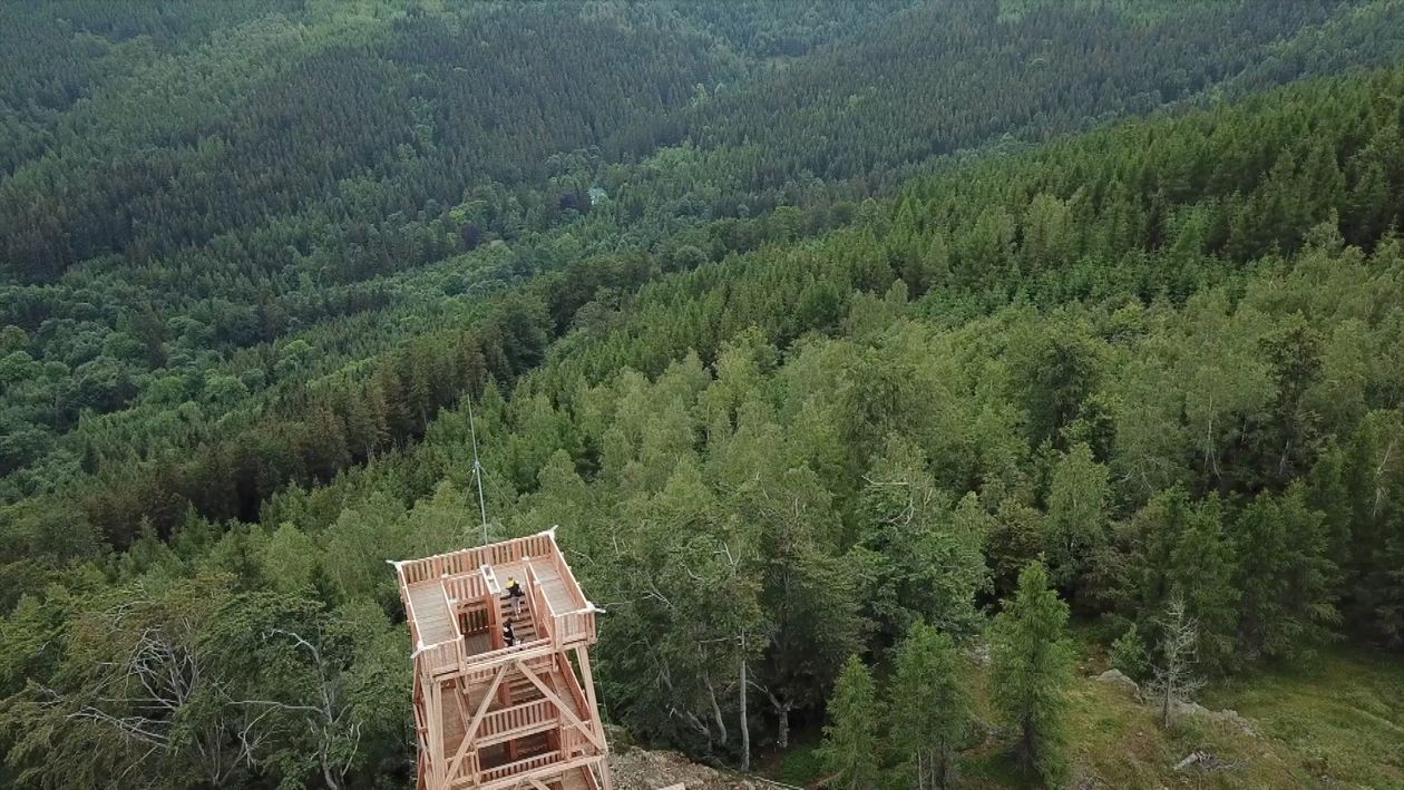 Jelenia Góra: Wieża widokowa na Czerniawskiej Kopie