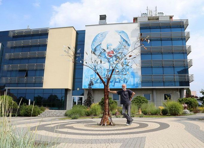 Bolesławiec: Mural na cześć medyków