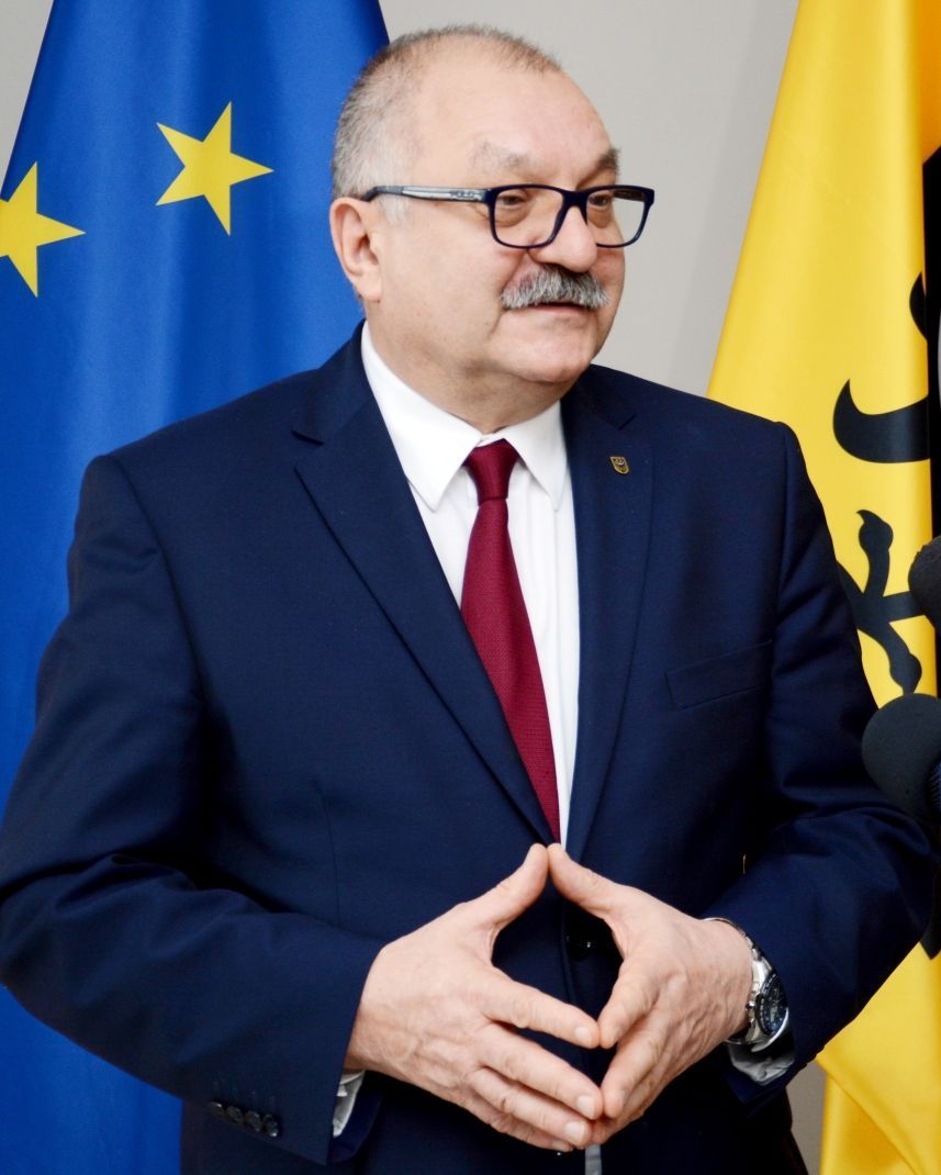 Region: Marszałek odpowiada prezydentowi Łużniakowi