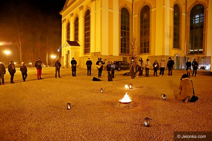 Jelenia Góra: Harcerze przekazali światełko betlejemskie