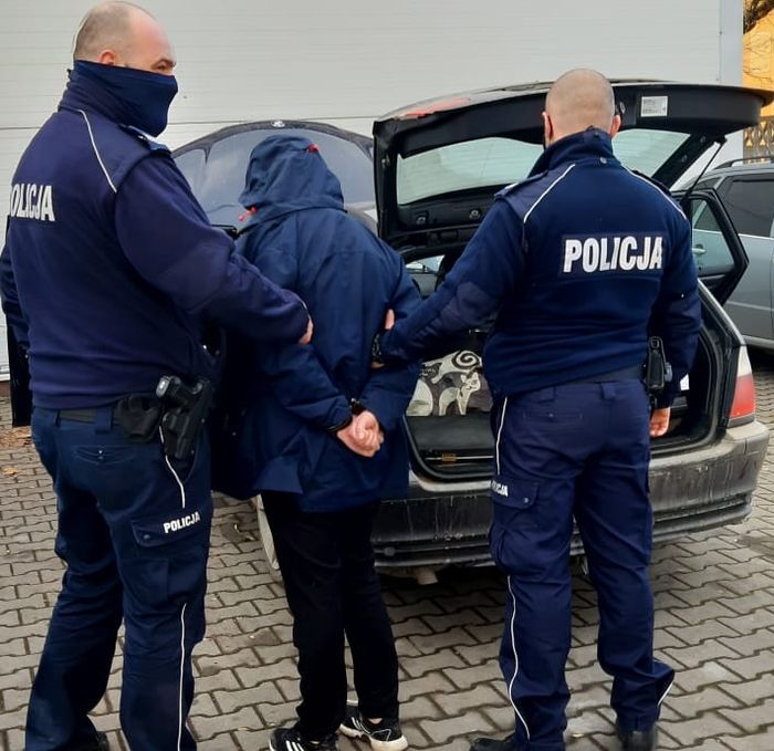 Jelenia Góra: Dzielnicowi zatrzymali podejrzanych o kradzież