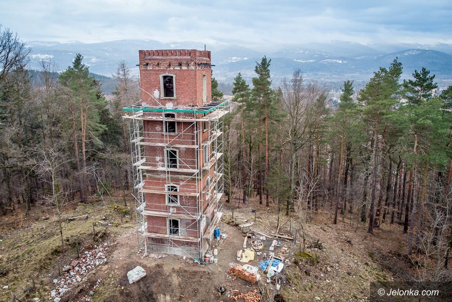 Jelenia Góra: Wieża nadal w remoncie