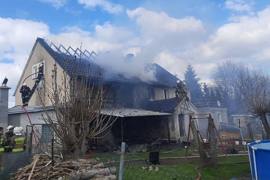 Rębiszów: Spłonął rodzinny dom dziecka w Rębiszowie