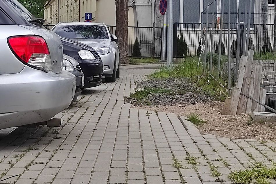 Lwówek Śląski: Problem z chodnikiem