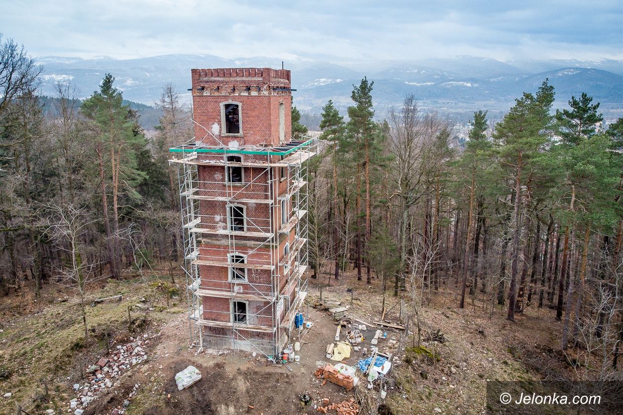Jelenia Góra: Wkrótce dokończenie remontu wieży widokowej