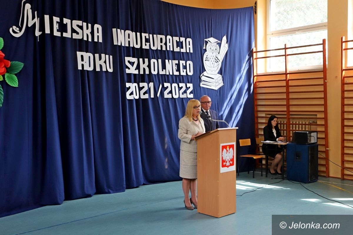 Jelenia Góra: Miejska inauguracja roku szkolnego w Siódemce