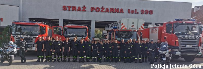 Jelenia Góra: Policjanci szkolili strażaków ochotników