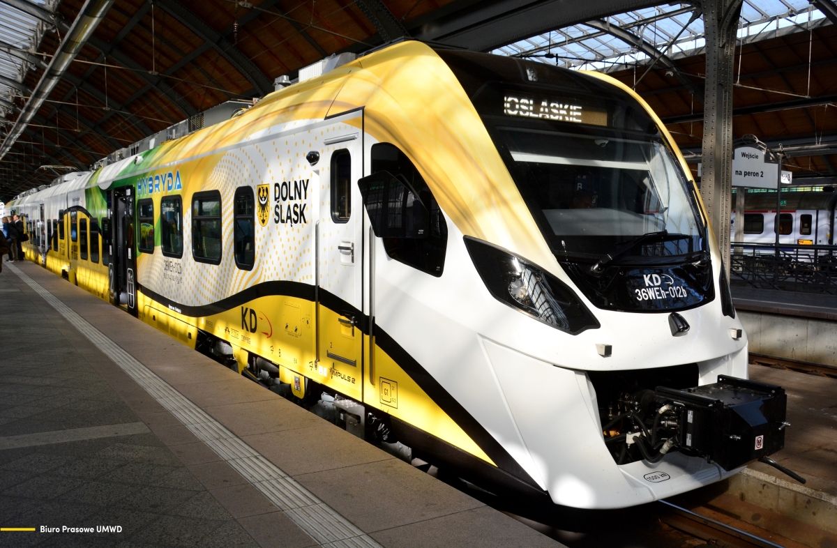 Wrocław: Zaprezentowali pociąg hybrydowy