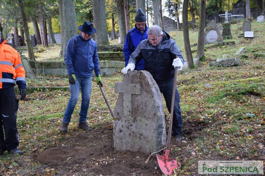 Szklarska Poręba: Porządki na cmentarzu