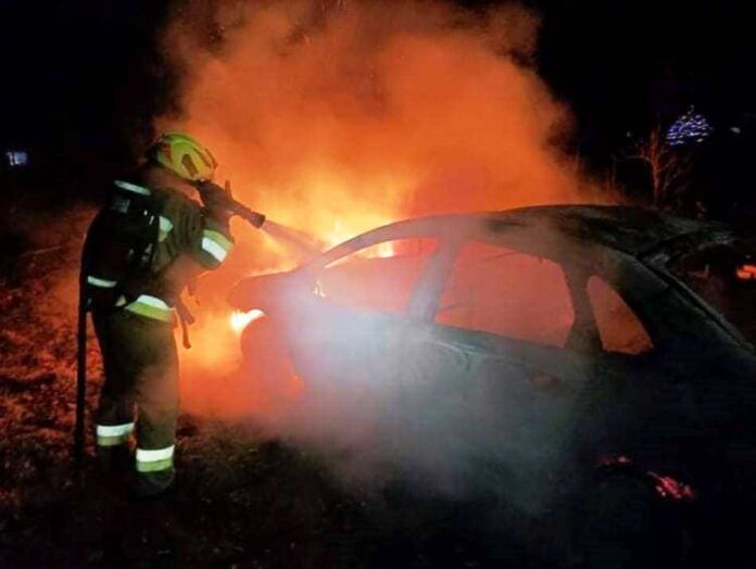 Rębiszów: Spalił się samochód