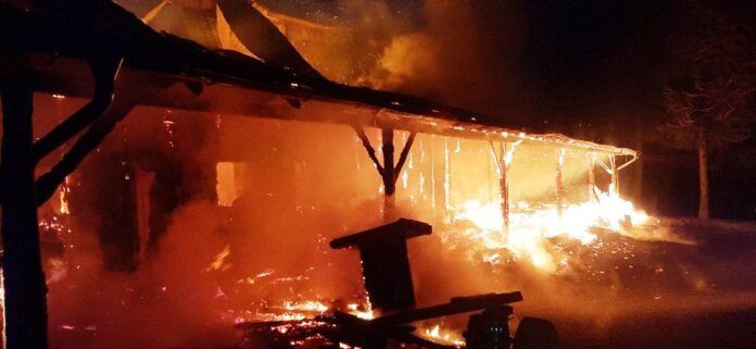 Giebułtówek: Pożar domku letniskowego
