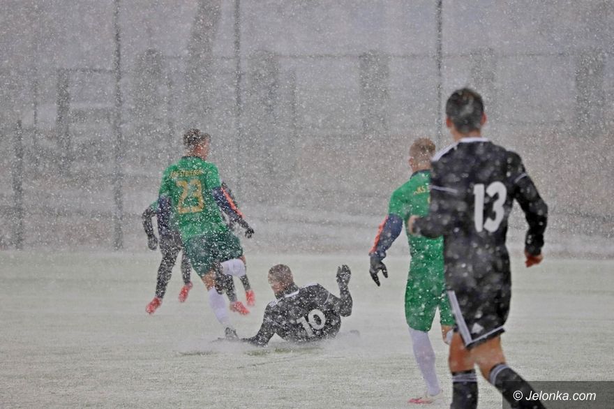 Jelenia Góra: Śnieżyca przerwała mecz