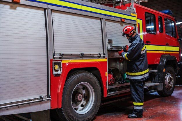 Kowary: Strażacy uratowali mężczyznę