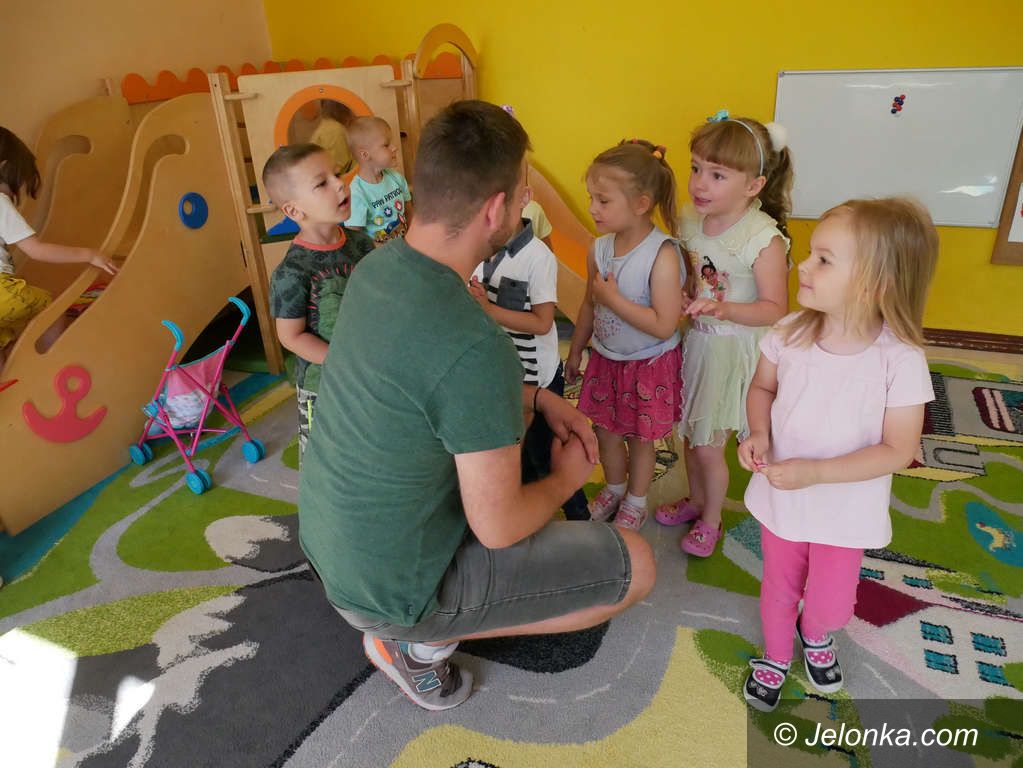 Jelenia Góra: Goście z Niemiec u przedszkolaków