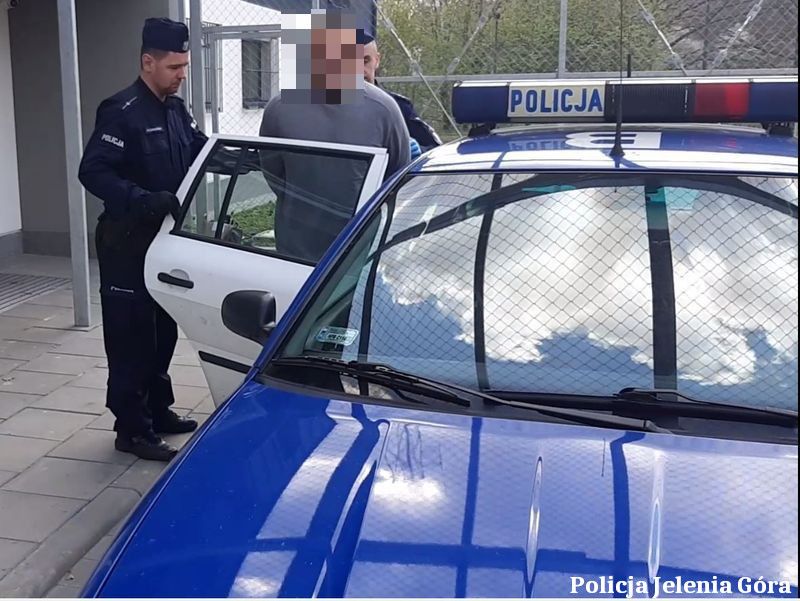 Jelenia Góra: Zatrzymany próbował oszukać policjantów
