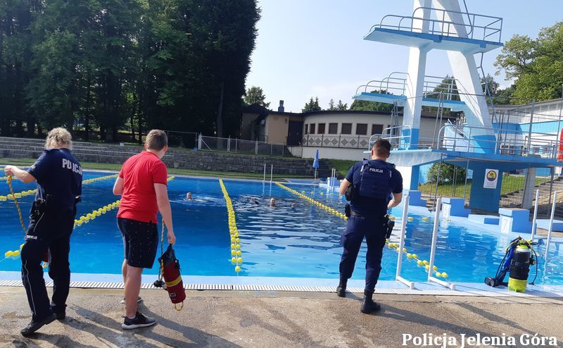 Jelenia Góra: Szkolenie policji z ratownictwa wodnego