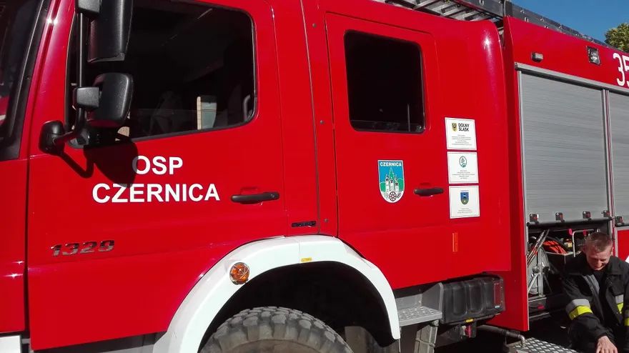 Czernica: Wóz dla strażaków