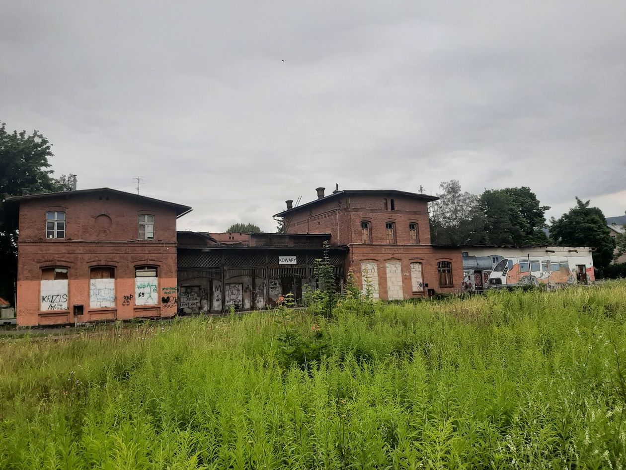Kowary: Dworzec w Kowarach wreszcie do remontu