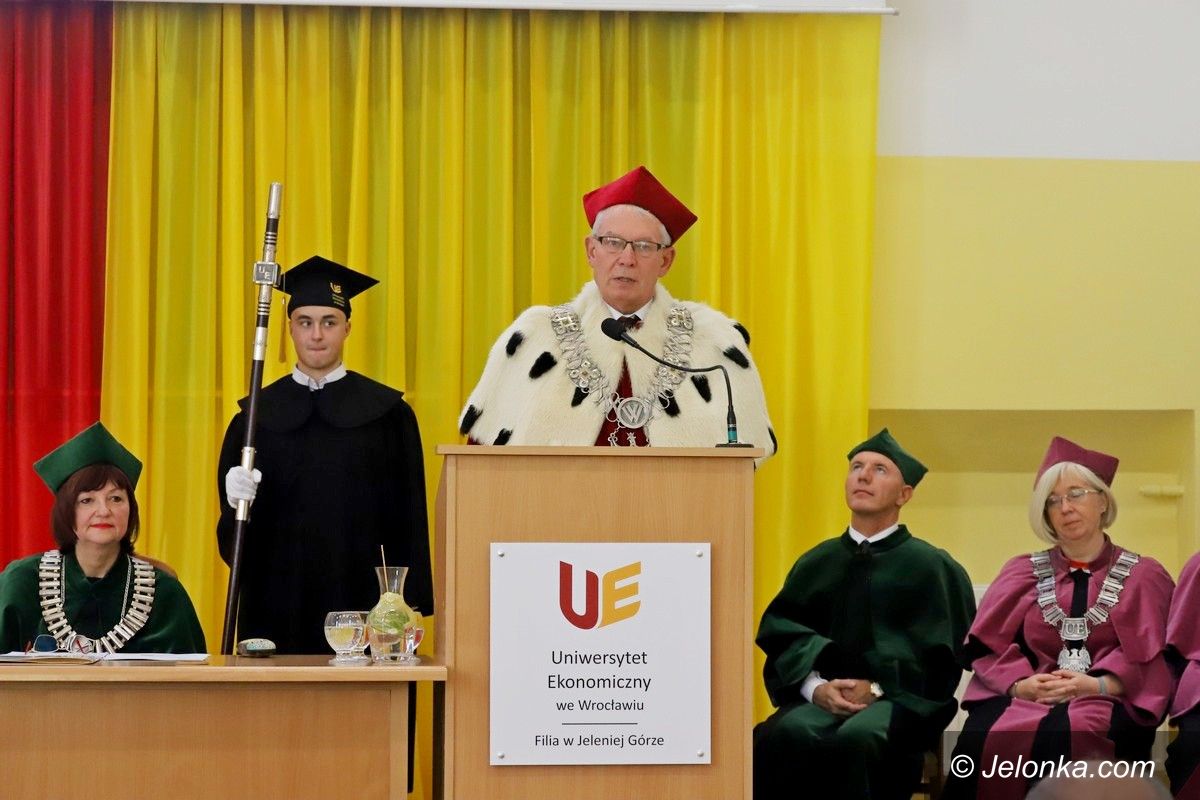 Jelenia Góra: Uroczysta inauguracja roku akademickiego