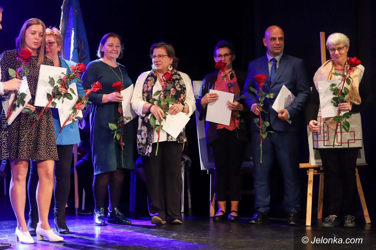 Jelenia Góra: Nagrody dla pracowników oświaty