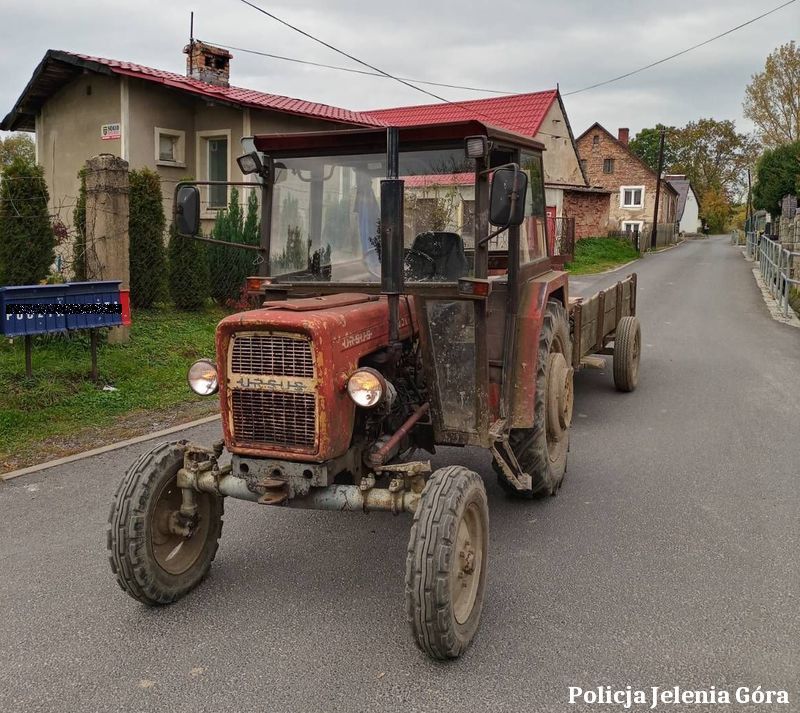 Powiat: Pijany za kierownicą traktora