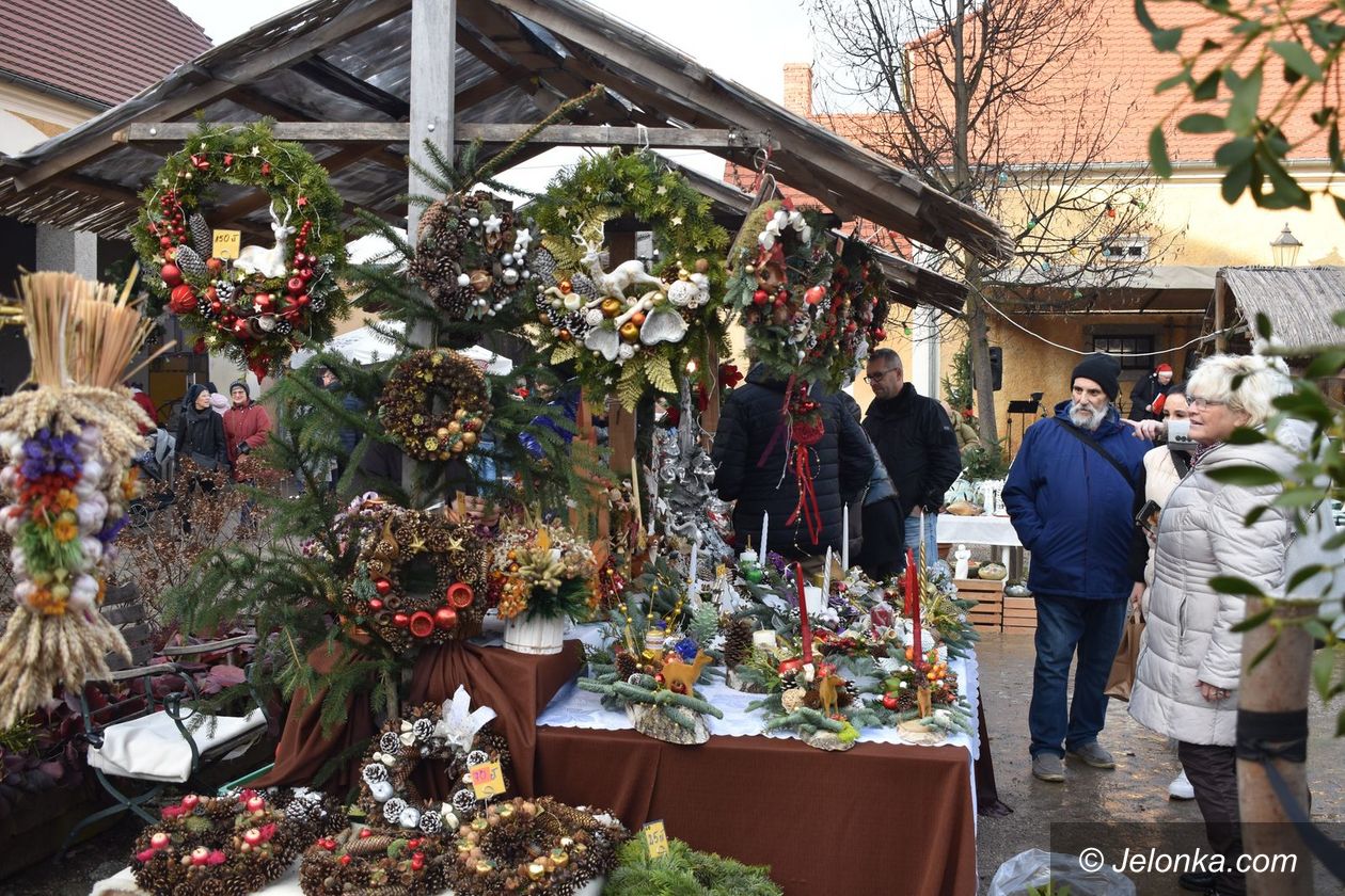 Łomnica: Świąteczne klimaty na jarmarku w Łomnicy