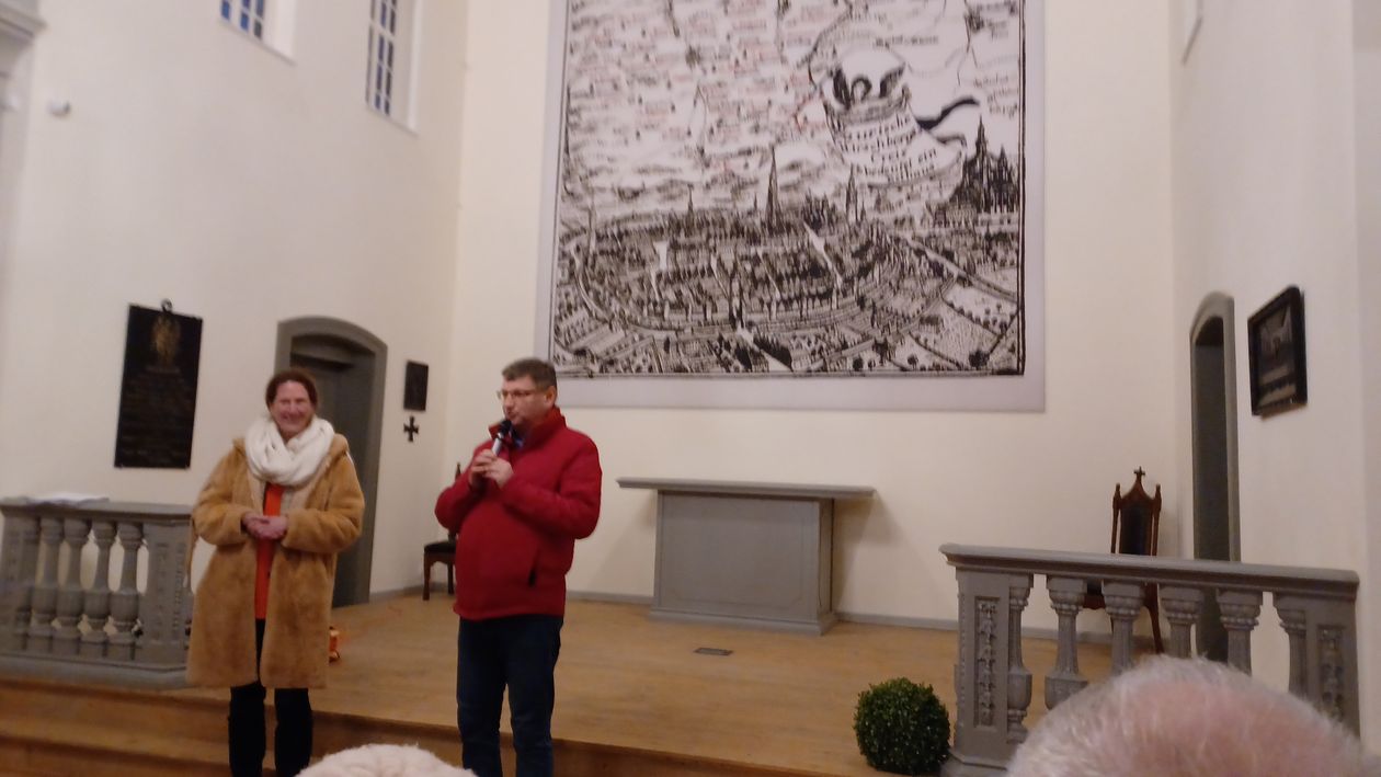 Powiat: Przewodnickie spotkanie noworoczne w Łomnicy