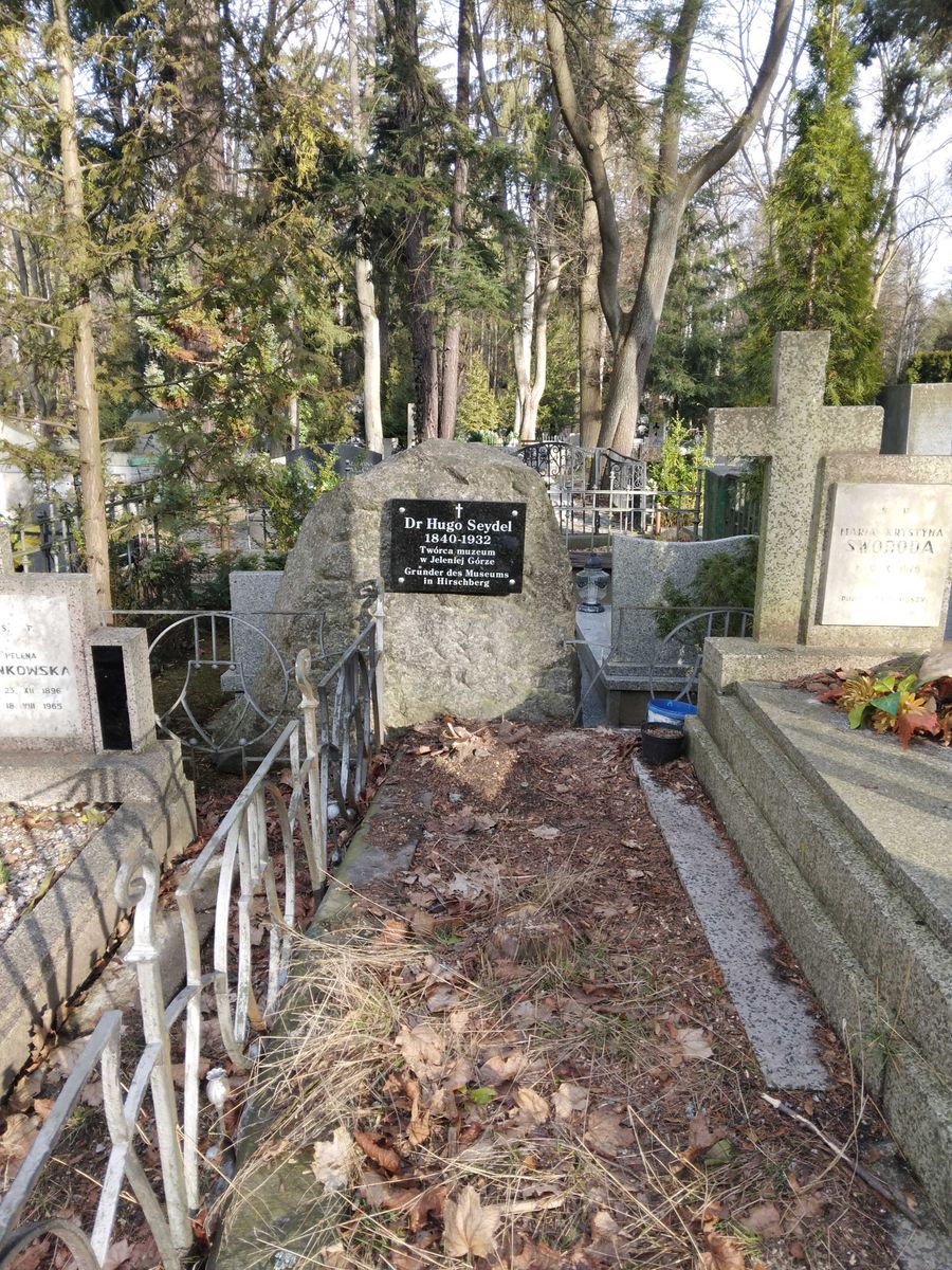 Jelenia Góra: Zapomniany grób Seydela