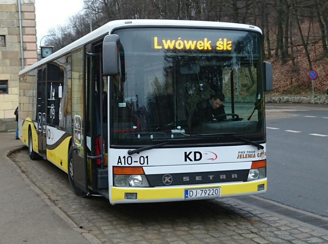 Jelenia Góra: Autobusem KD z Jeleniej Góry do Lwówka i Legnicy