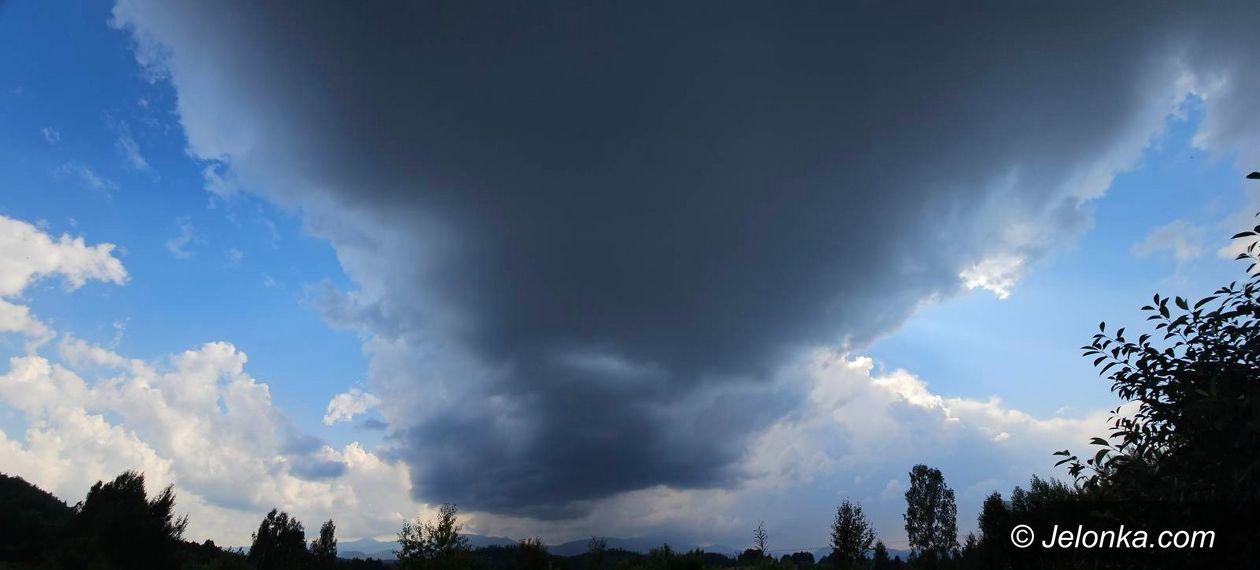 Jelenia Góra: Zapowiadają deszcz i burze