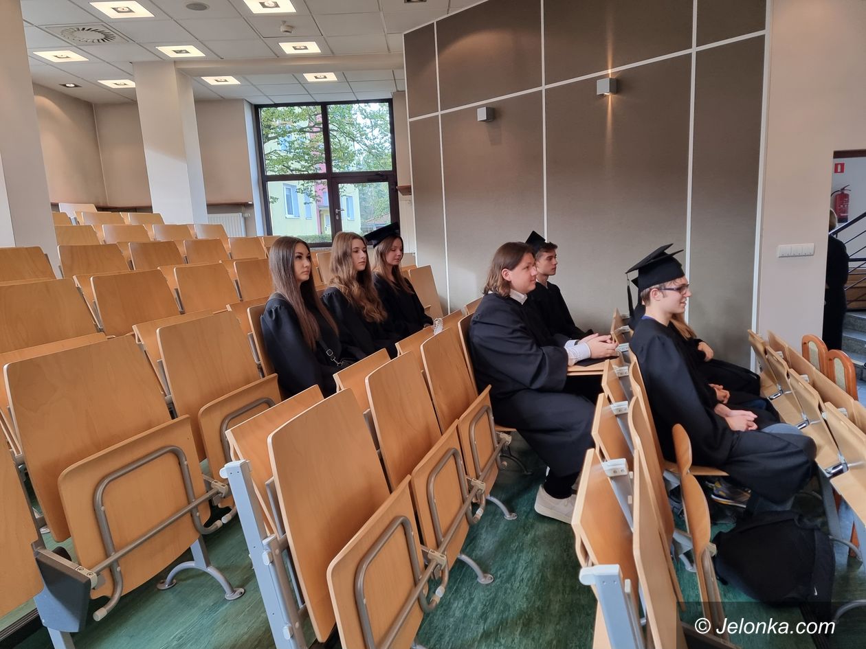 Jelenia Góra: Studenci wystartowali na Akademii