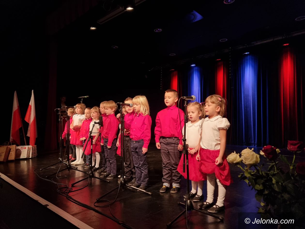 Jelenia Góra: Przedszkolaki śpiewają