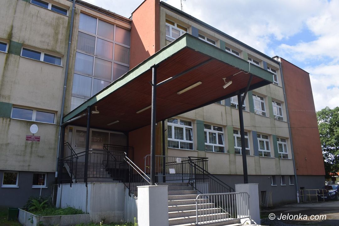 Jelenia Góra: Wniosek na termomodernizację szkoły