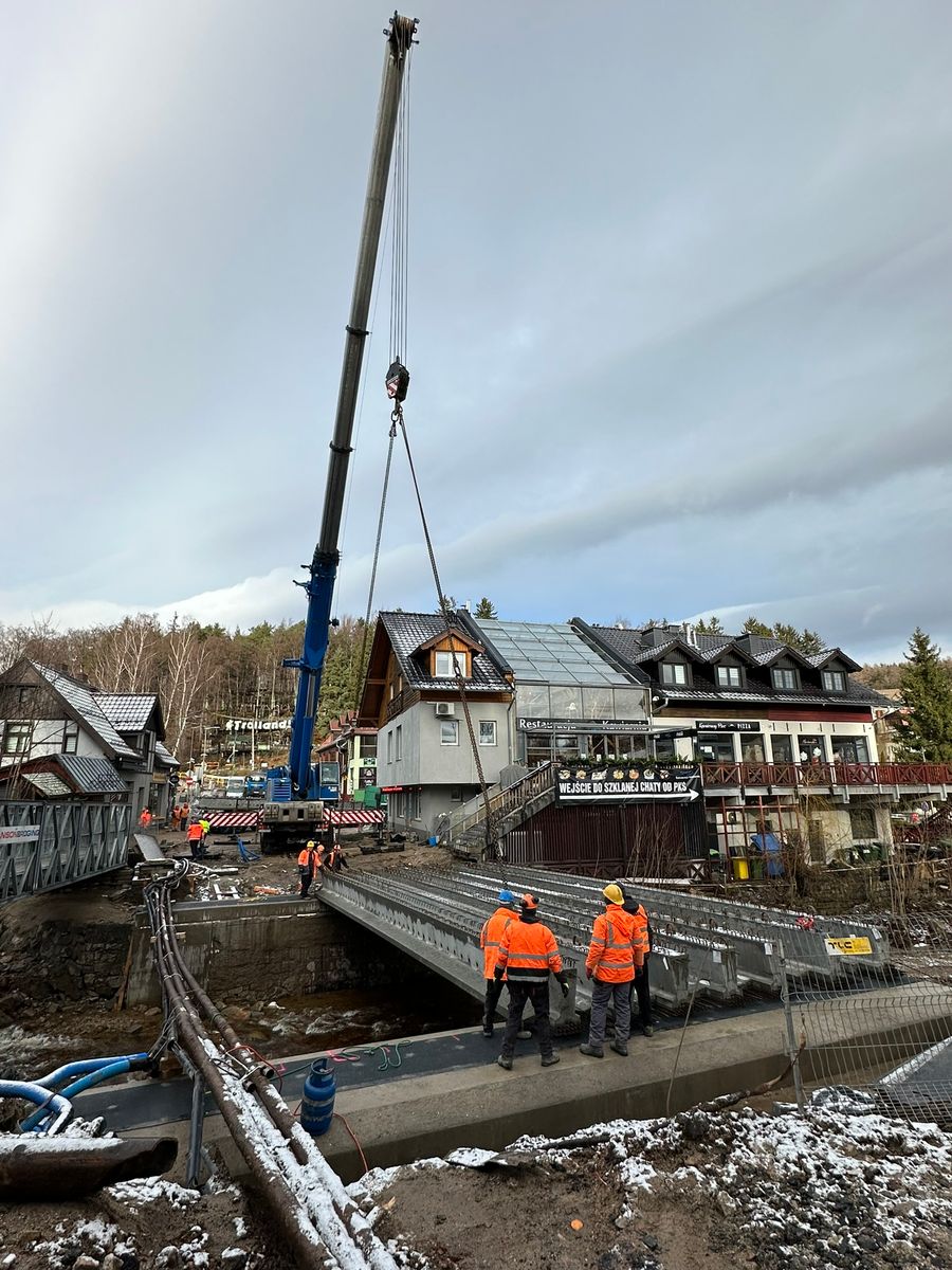 Szklarska Poręba: Przebudowa mostu trwa