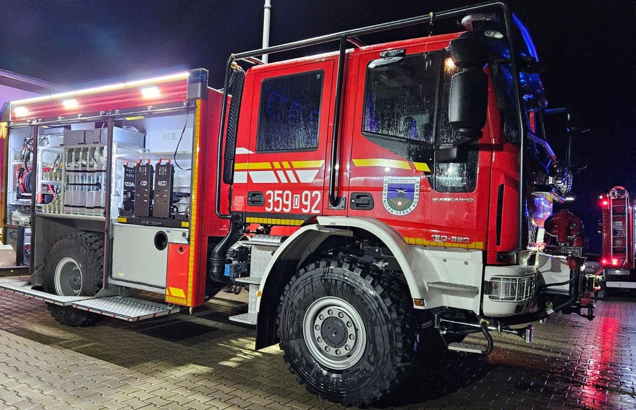 Jeżów Sudecki: Nowy wóz strażacki już w Jeżowie