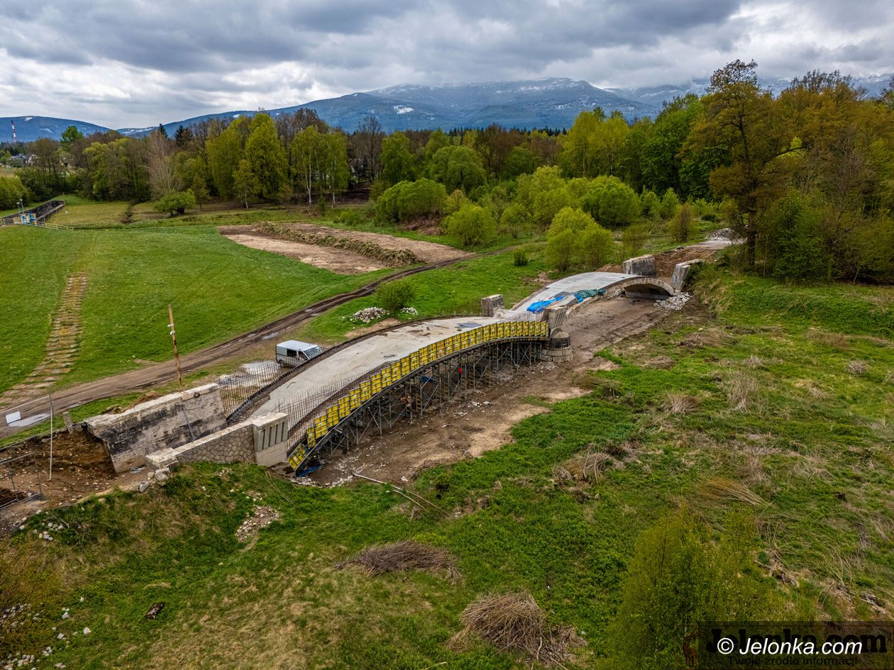 Powiat: Powiat kontynuuje remont mostu