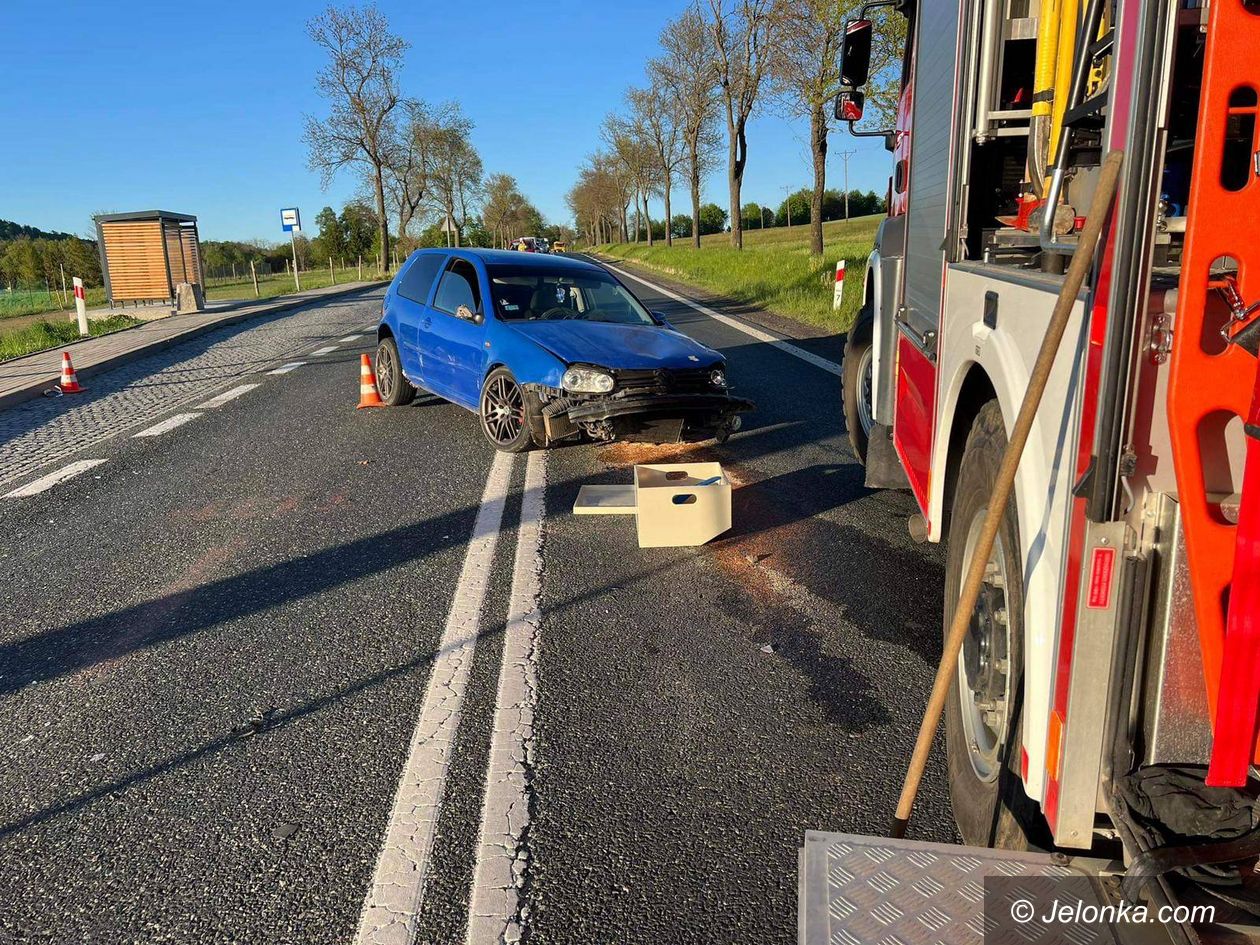 Powiat: Zderzenie Golfa i Volvo