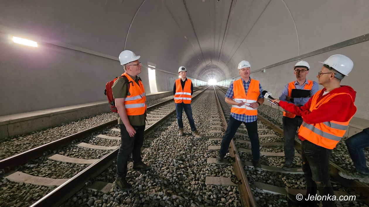 Janowice Wielkie: Tunel prawie jak nowy