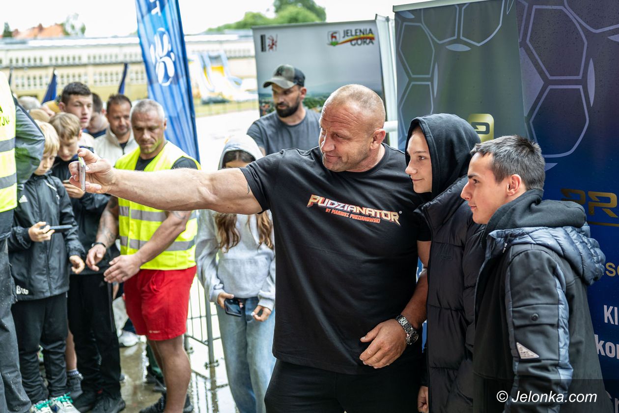 Jelenia Góra: Zdjęcie z Pudzianem – bezcenne