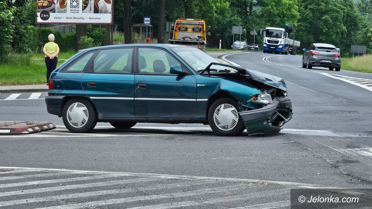 Janowice Wielkie: Opel kontra Passat