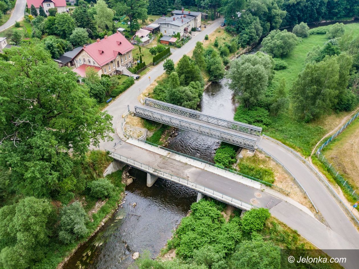 Powiat: Mosty bez opieki?