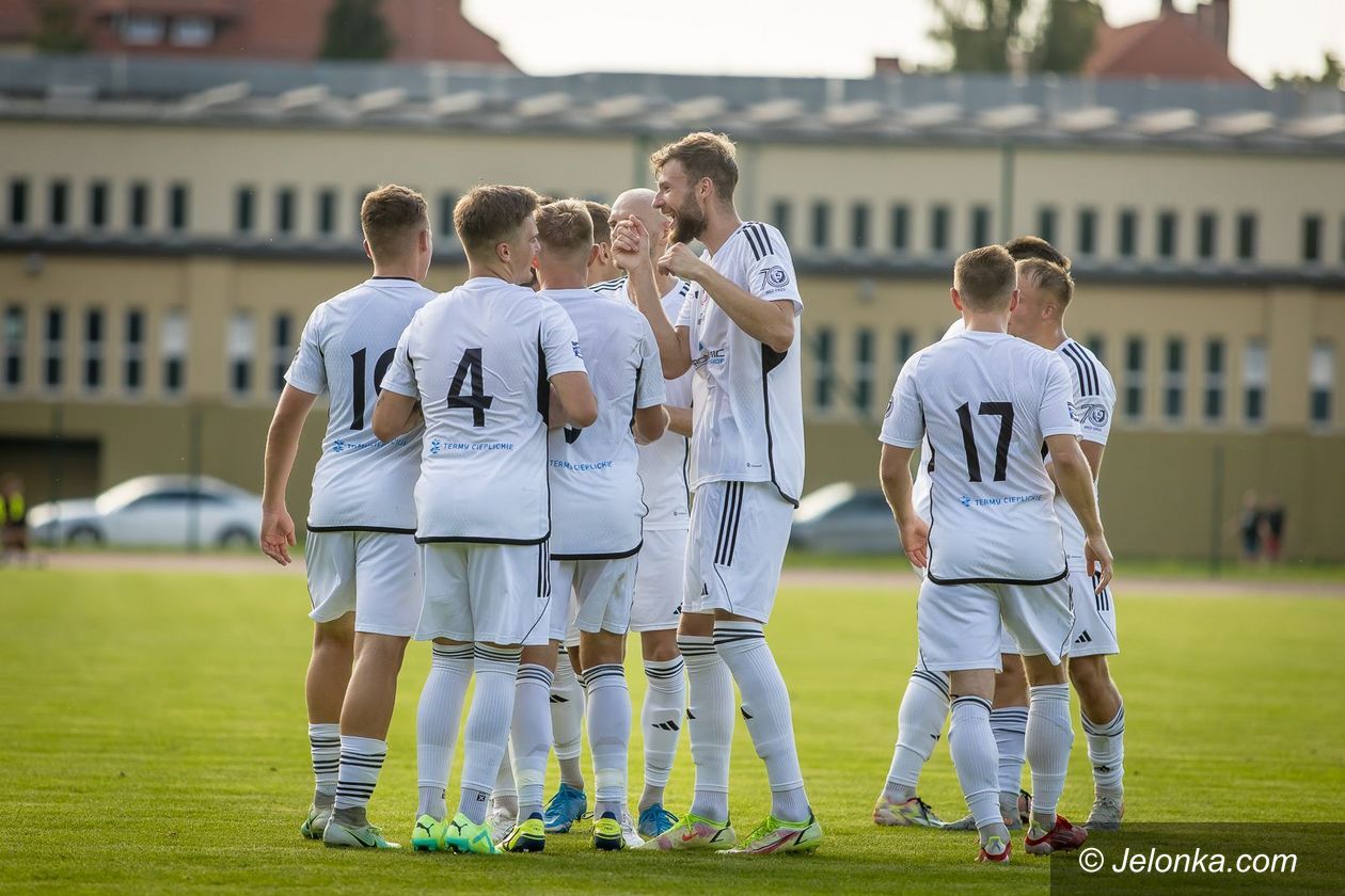 III liga: Powalczymy z kandydatem do awansu [ZAPOWIEDŹ]