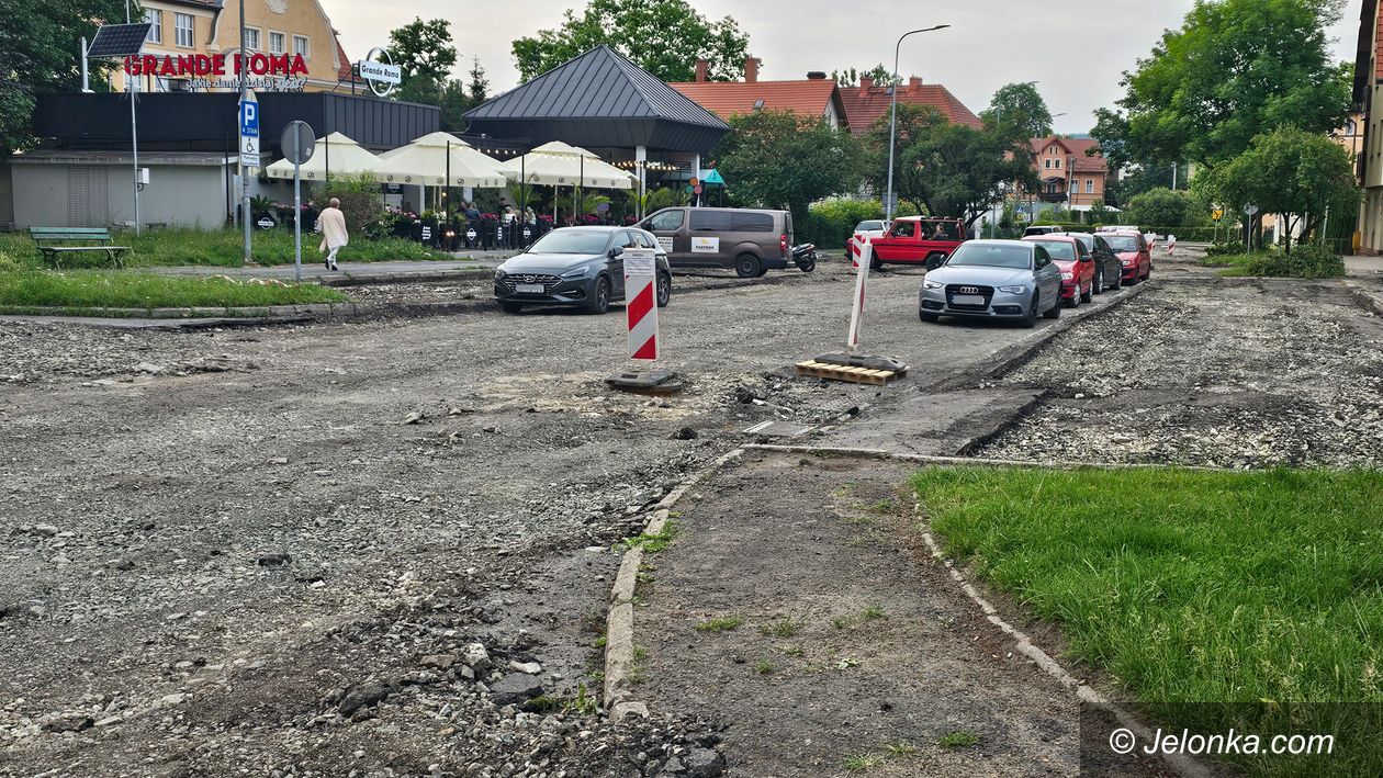 Cieplice: Początek prac na Placu Kombatantów