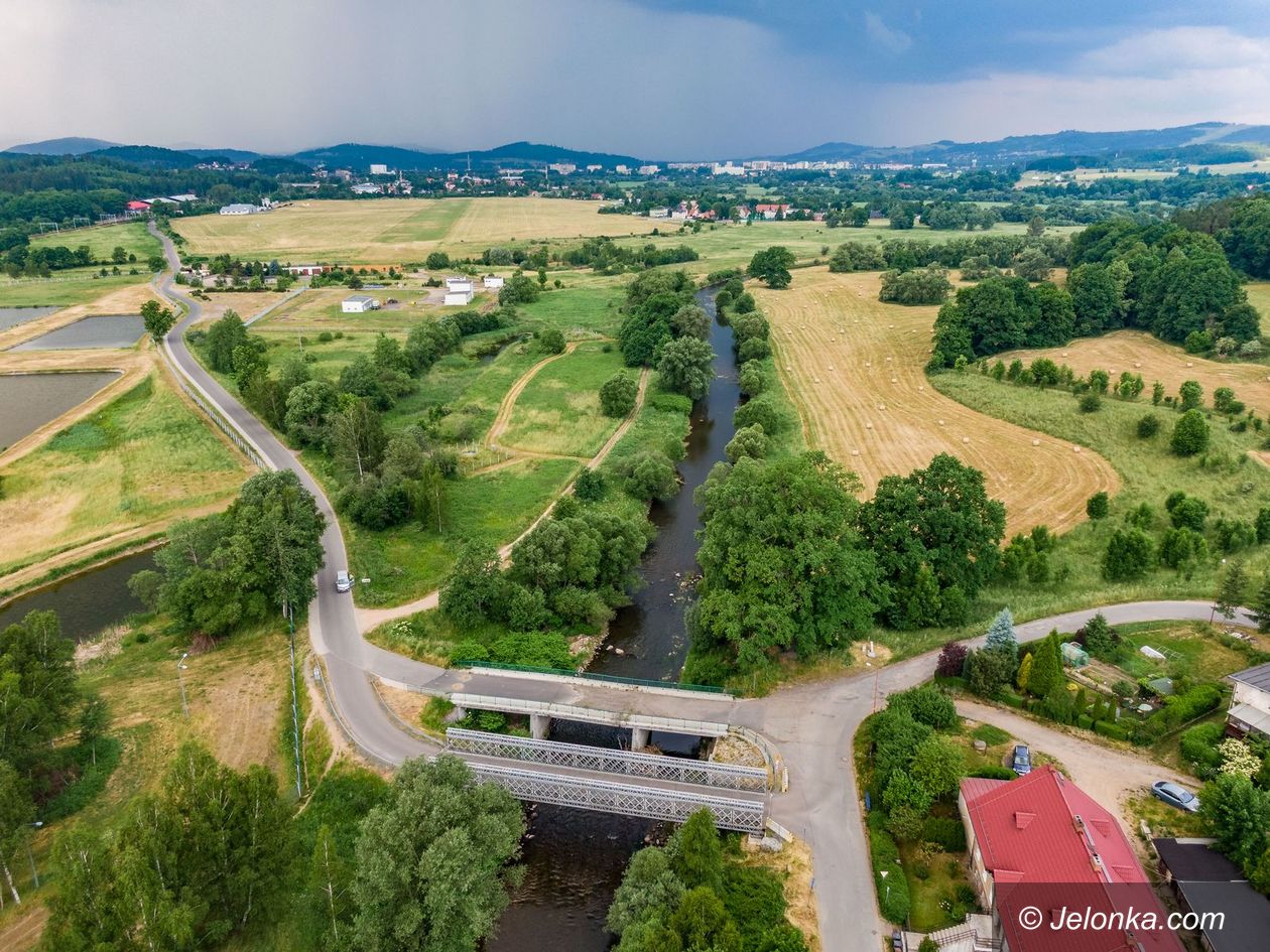 Mysłakowice: Kłopot z mostkami