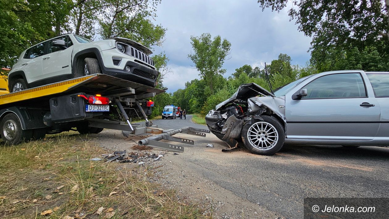 Sobieszów: Wypadek na łuku