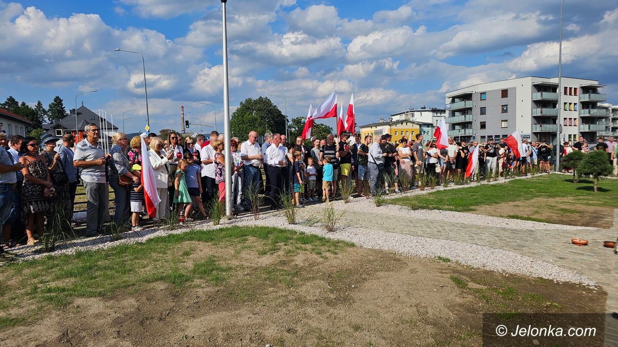 Jelenia Góra: Oddali hołd poległym