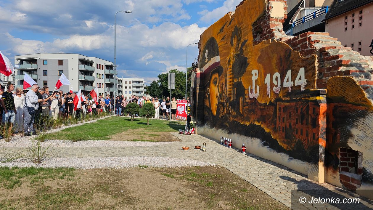 Polska: Aż 300 ślubów w Powstaniu Warszawskim!