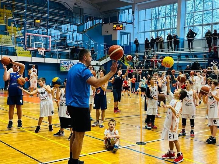 Jelenia Góra: Trener Wilusz zaprasza na koszykarskie zajęcia